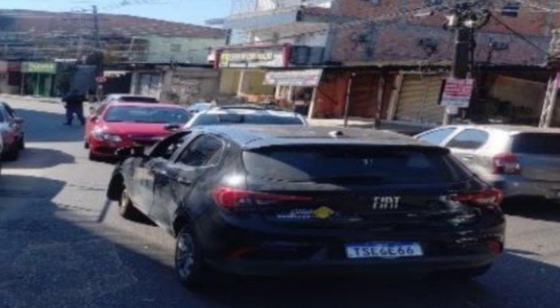 Motorista supostamente embriagado causa transtorno no trânsito envolvendo mais três veículos na Compensa e foi encaminhado à delegacia