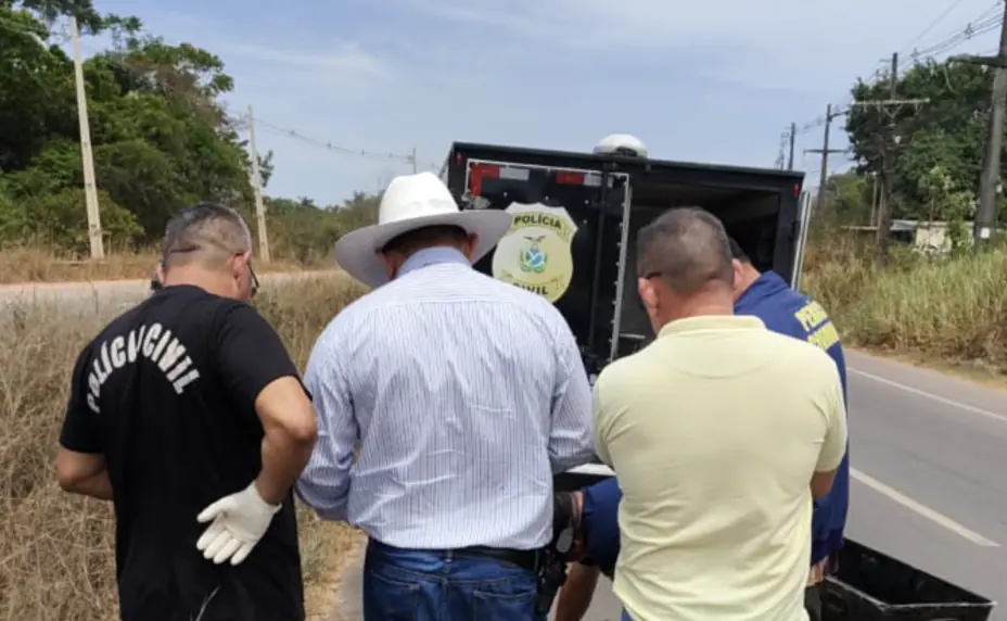Urgente: mulher é encontrada esquartejada e em decomposição no meio-fio em Iranduba