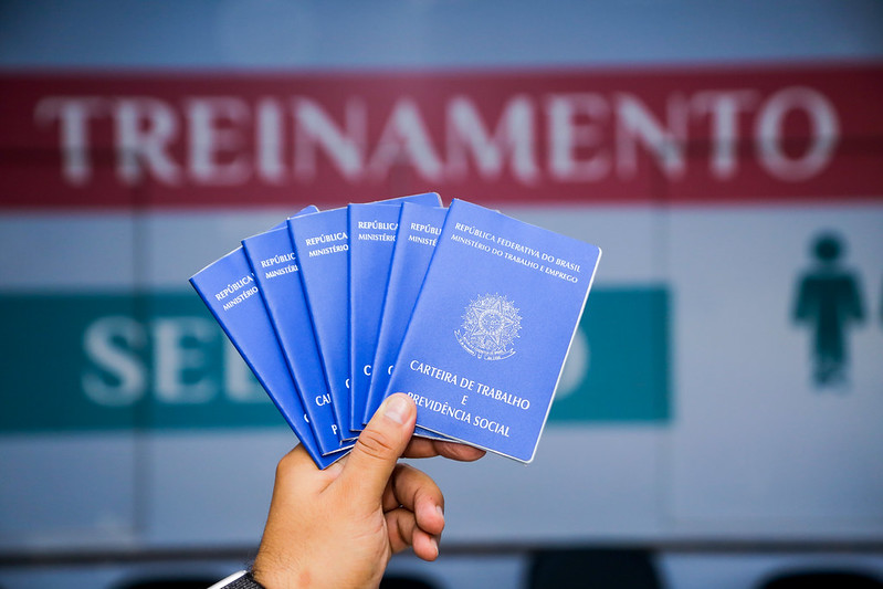 Sine Manaus oferta 927 vagas de emprego nesta sexta–feira