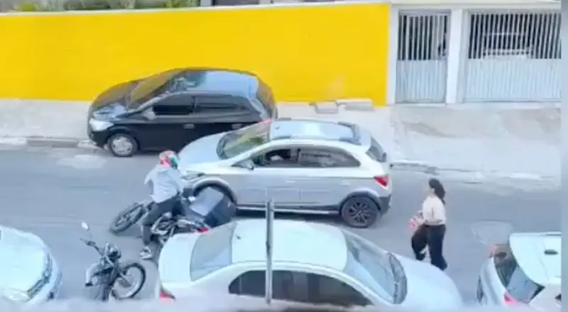 Policial à paisana reage a tentativa de assalto e mete bala no suspeito