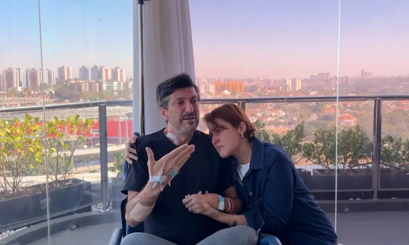 Emocionado, Lito Sousa faz declaração à esposa após diagnóstico de doença rara