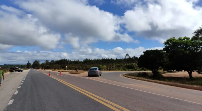 Fuga após abordagem da PRF termina com colisão entre veículos na BR-251