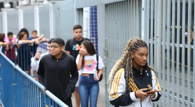 Estudantes do Prouni podem solicitar auxílio mensal de R$ 700; veja quem tem direito