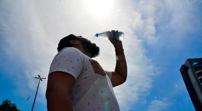 ‘O calor tá de rachar’: Nos próximos dias Manaus enfrenta alerta de calor excessivo