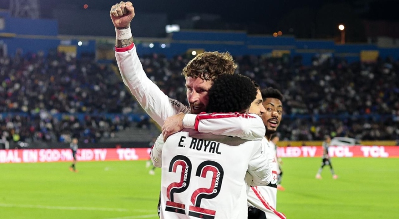 Flamengo vence Independiente del Valle por 2 a 0 e abre vantagem nas quartas da Libertadores