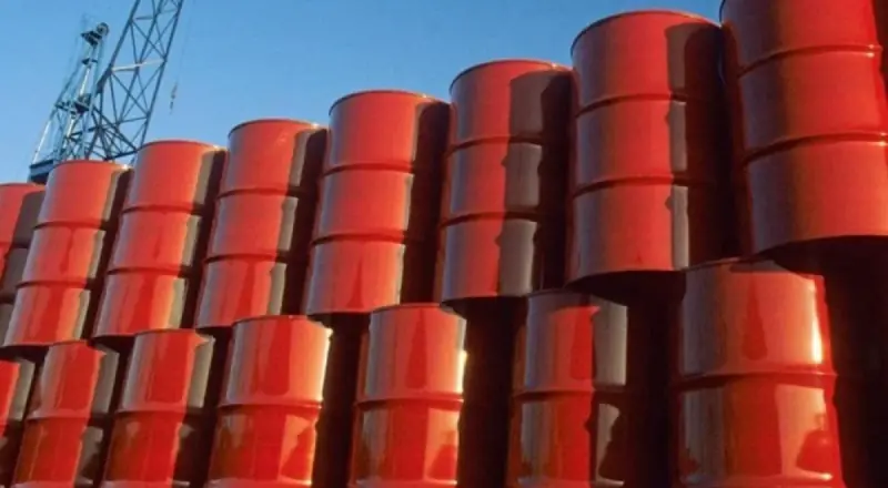 Governo prorroga por 60 dias imposto de 12% sobre exportação de petróleo