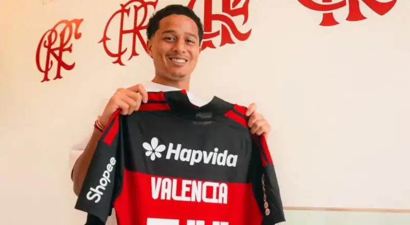 Flamengo anuncia atacante equatoriano Anthony Valencia até 2031